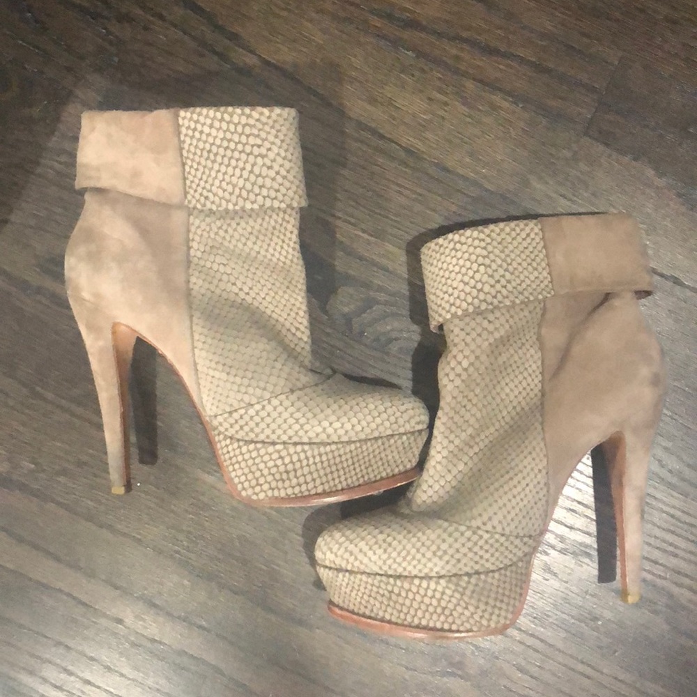 Dolce Vita platform ankle boots.